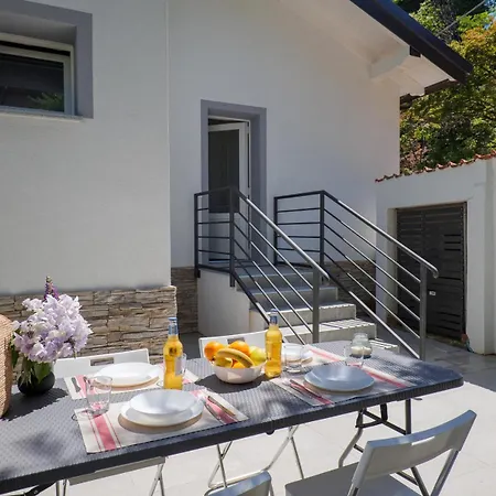 Residenza Luna Apartment